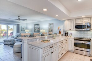 Condo (Ocean Villas #20) | Exterior