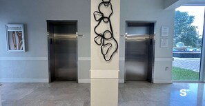 Interior - Waterfront Studio in the Heart of Miami | Skyline & Bay Views (North Bay Village)