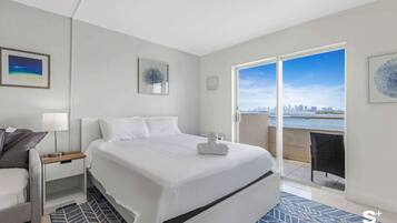 アイロン / アイロン台、旅行用ベビーベッド、WiFi、ベッドシーツ