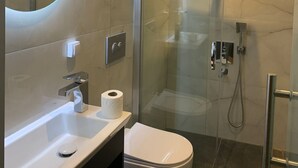 Ảnh chưa phân loại, 5 trong số 9 ảnh, nút