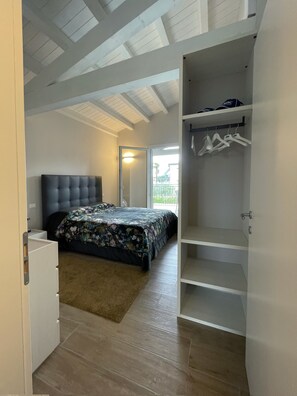 2 chambres, fer et planche à repasser, Wi-Fi, literie fournie