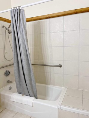 Shower, towels