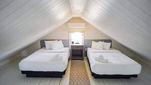 5 bedrooms, iron/ironing board, Internet, bed sheets