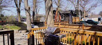 Colonial Hotel & Suites - Bellevue Lodge