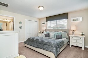 4 bedrooms, iron/ironing board, WiFi, bed sheets