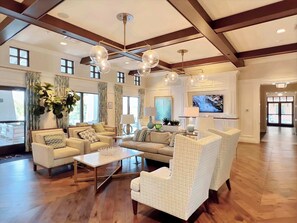 TV, offices - Beautiful Solara Resort-1648 5BR | Pool | Disney (Kissimmee)