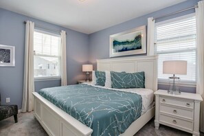 9 bedrooms, iron/ironing board, WiFi, bed sheets - Beautiful 9 Bed Pool Hm, Solara-1810CVT (Kissimmee)