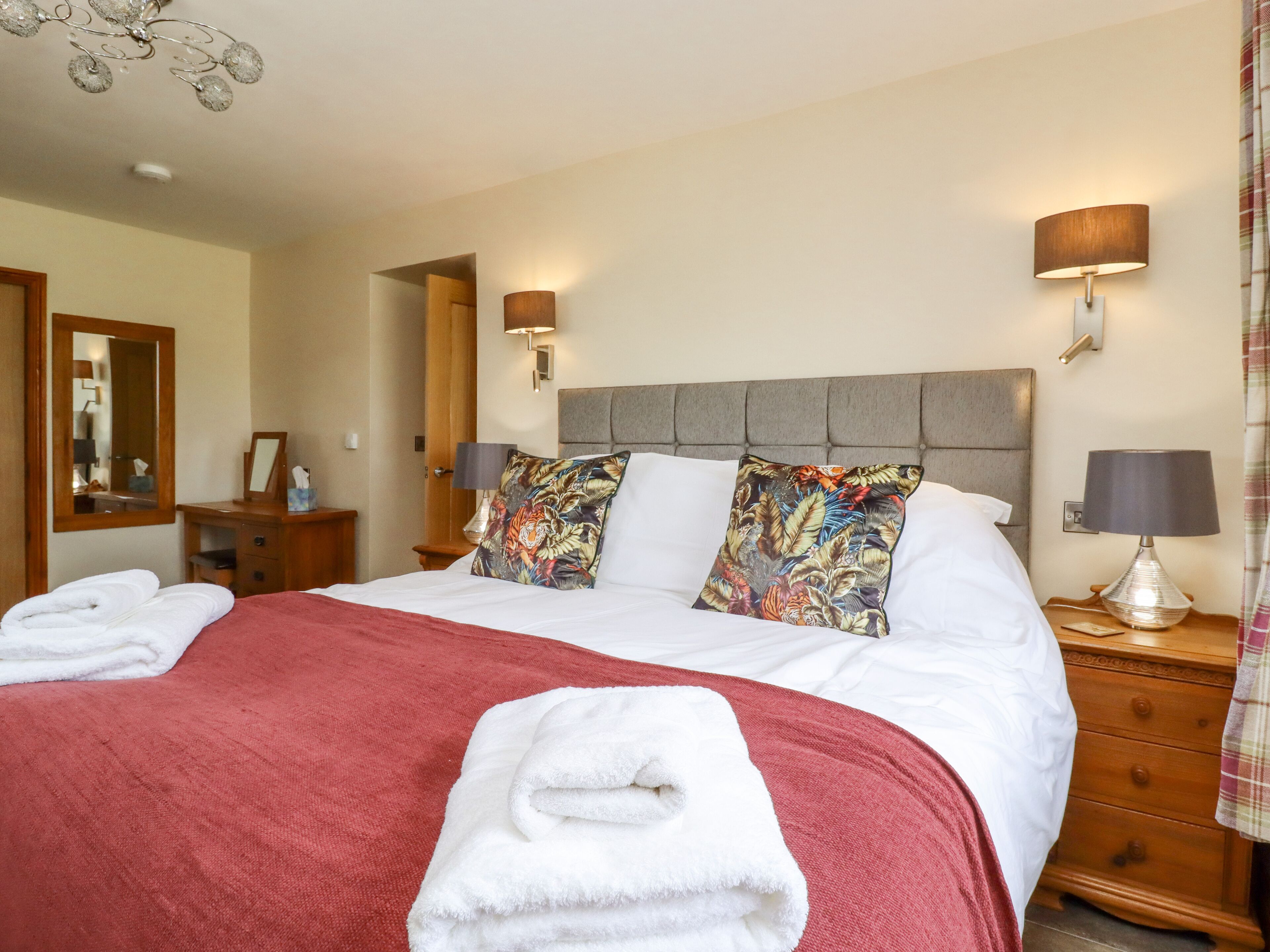 平房 | 4 間臥室、獨特裝潢、布置獨特、免費無線上網