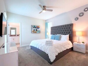 5 bedrooms, iron/ironing board, WiFi, bed sheets