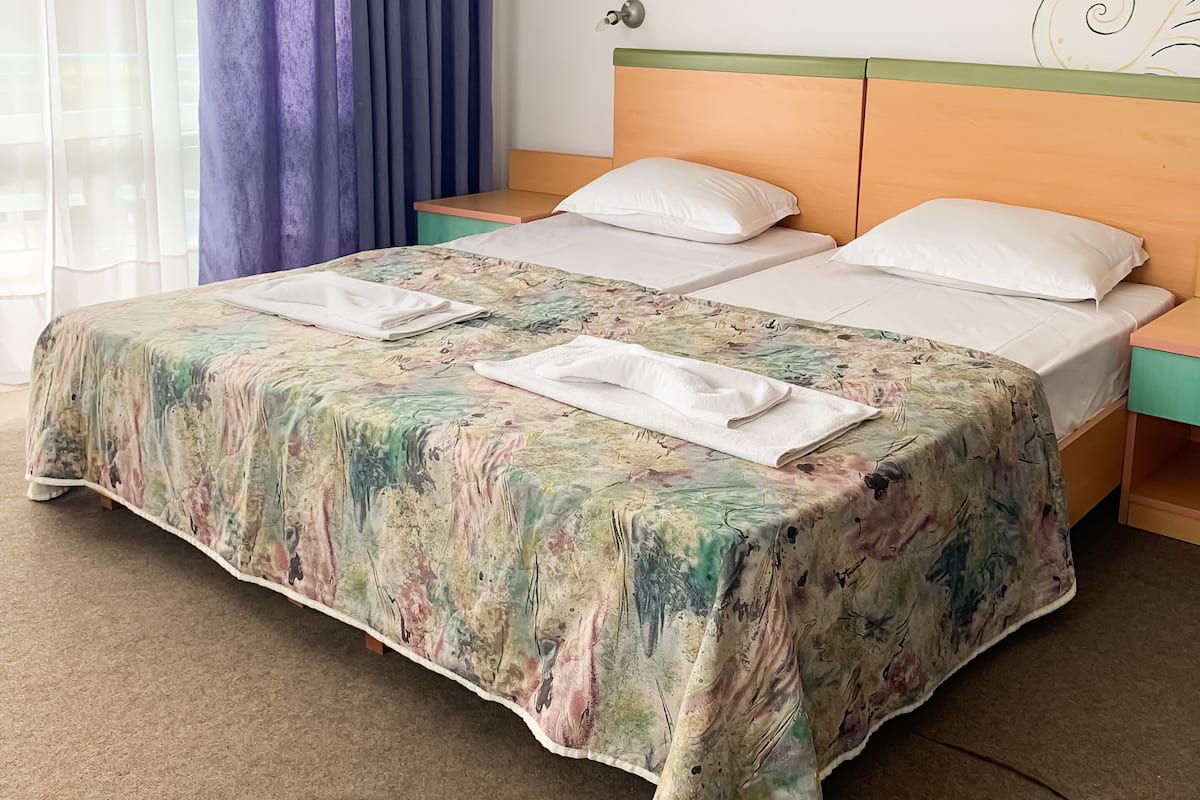 Desk, free WiFi, bed sheets