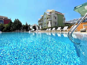 Seasonal outdoor pool
