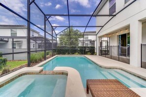 Pool - Hogwarts! Star Wars! Resort 6 mi 2 Disney! 4710 (Kissimmee)