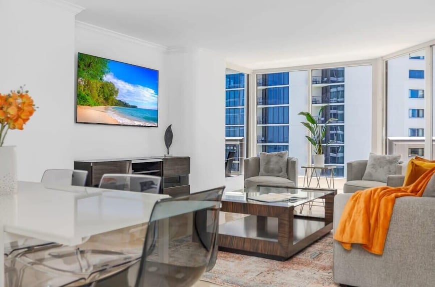 Prime Location | Marina & Ocean Views | Staycozy - Miami