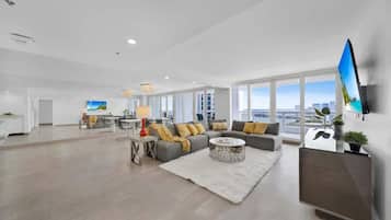 Televisión y oficina