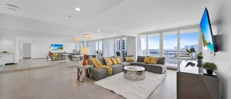 Télévision, espaces bureaux