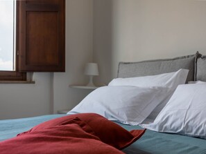 1 bedroom, iron/ironing board, WiFi, bed sheets - Siena: appartamento panoramico con terrazza, wi-fi e aria condizionata (Siena)