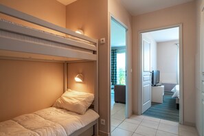 1 bedroom, free WiFi, bed sheets - Les Thermes 404 - Appt proche plage avec piscine partagée (Concarneau)