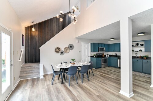 Rock n* Roll Haven RUOFF 4BD