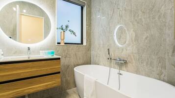Free toiletries, hair dryer, towels