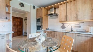 Chalet | 5 bedrooms, laptop workspace, iron/ironing board, free WiFi