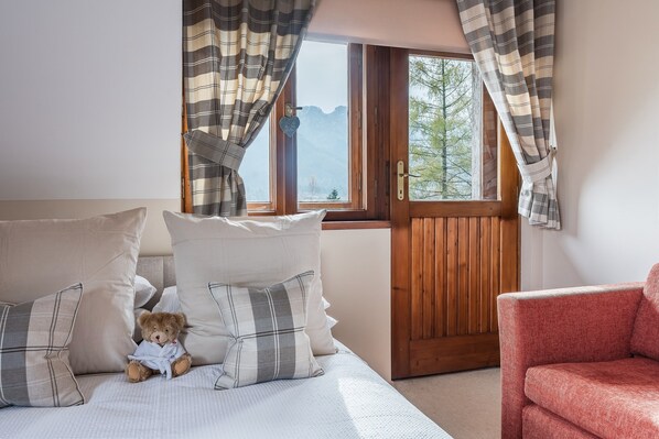 Chalet | 5 bedrooms, laptop workspace, iron/ironing board, free WiFi - Willa Brylówka (Zakopane)