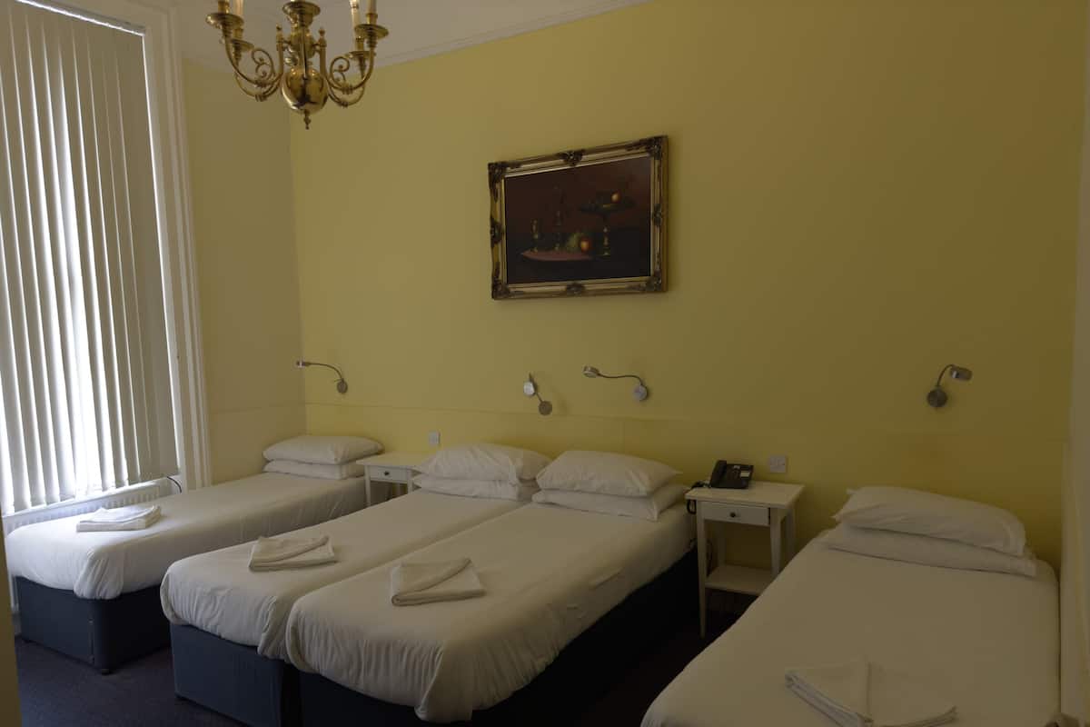 1 bedroom, free WiFi, bed sheets