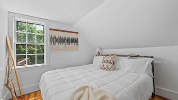 1 habitación, escritorio, tabla de planchar con plancha y wifi gratis