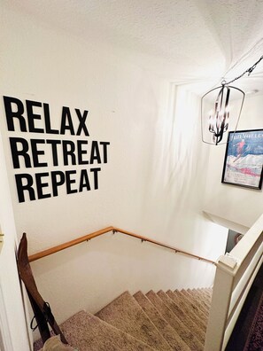 Interior - Swan Mountain Chalet~cozy~porch swing~centrally located~jacuzzi tub~fireplace (Vilas)