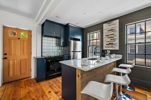 Fridge, microwave, oven, stovetop - 2BR/2.5Bath|KING Suite|Balcony|Reserved Parking! (Rockport)