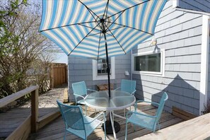 Outdoor dining - 3BR/2 BA Harborside Home · Fenced Backyard+Grill · Ocean Views (Gloucester)