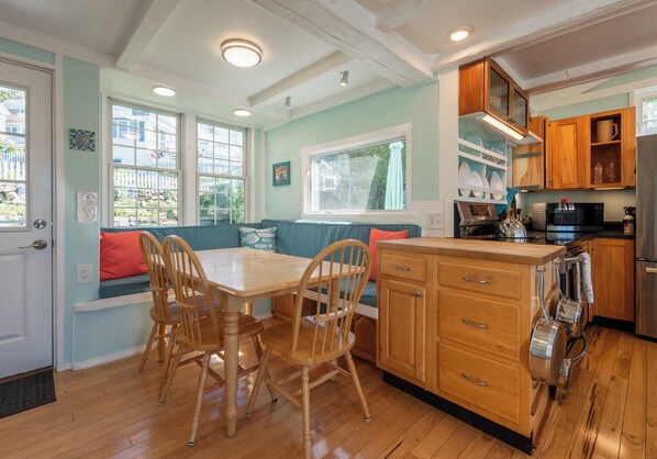 Dining - 3BR Harborside Home • Gloucester+Rockport • Ocean View (Gloucester)