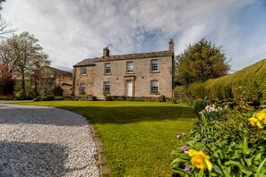 Exterior - Harry Eyre Cottage, a Stunning Location With Fabulous Views of Mam Tor (Castleton)