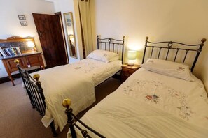 2 室のベッドルーム、WiFi、ベッドシーツ