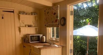 A Beautiful Shepherd's hut in a Stunning Location Near Castleton, Peak District