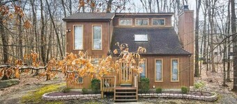 Private Wooded Escape w/ Hot Tub + Fire Pit