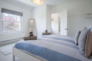 3 bedrooms, WiFi