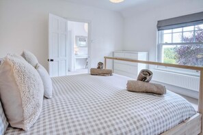 3 室のベッドルーム、WiFi