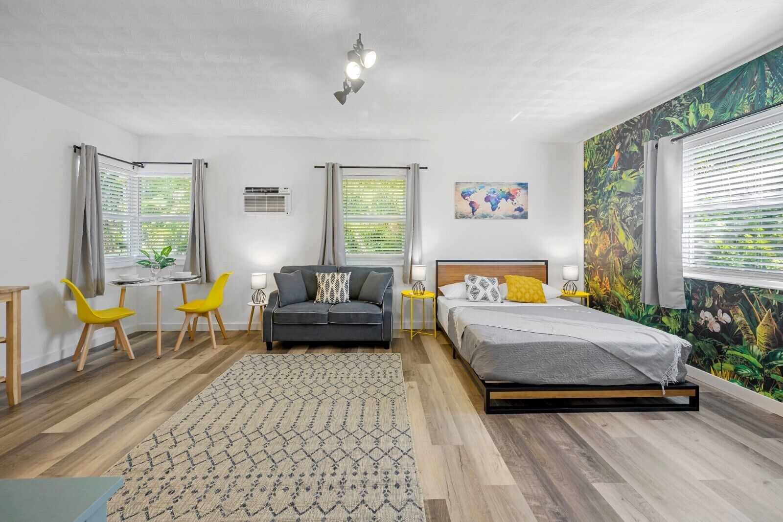 Iron/ironing board, travel crib, WiFi, bed sheets