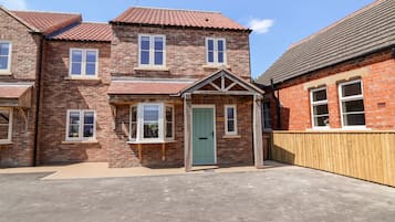 Cottage | Front of property