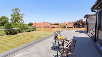 Cottage | Property grounds