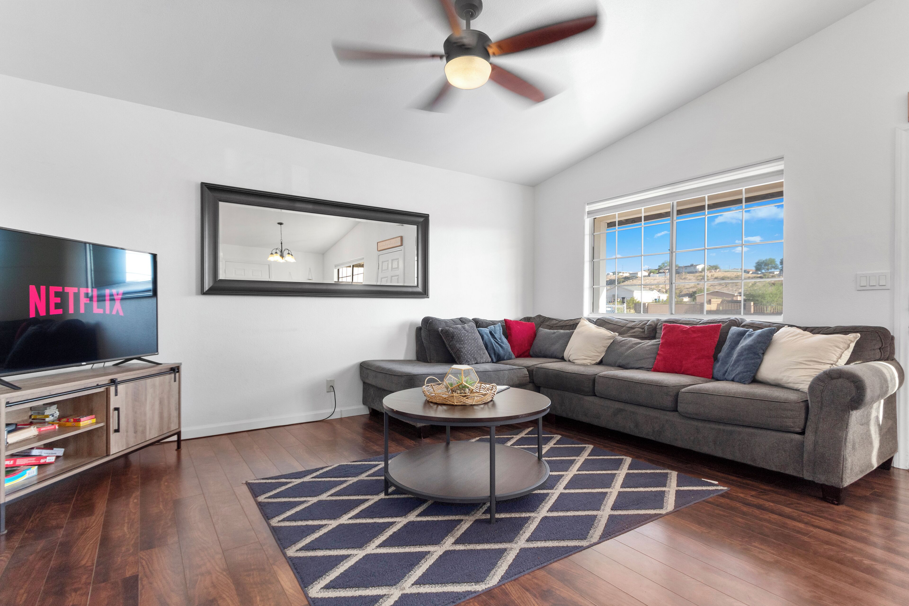 5 minutes to the Community Park! DELIGHTFUL Bullhead City Family Home