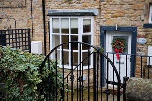 Exterior - Flat Cap Cottage (Skipton)