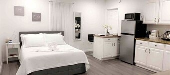 Private guest studio in the heart of orlando.