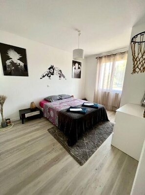 3 Schlafzimmer, Bügeleisen/Bügelbrett, kostenloses WLAN, Bettwäsche