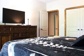 4 habitaciones, tabla de planchar con plancha y wifi gratis 