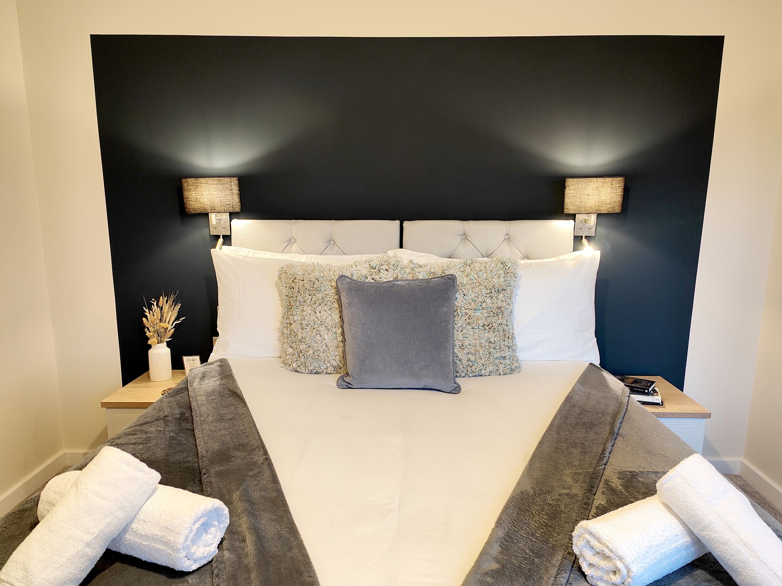 7 bedrooms, individually decorated, individually furnished, free WiFi