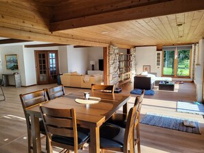 Interior - West World (Beaver Dam)