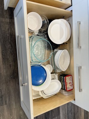 Shower, hair dryer, towels, soap - FURNISHED renovated condo in the heart of Hillcrest (San Diego)