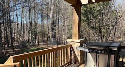 Pet Friendly Country Cottage Near NC Zoo