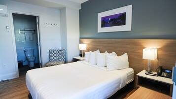 1 bedroom, iron/ironing board, internet, bed sheets
